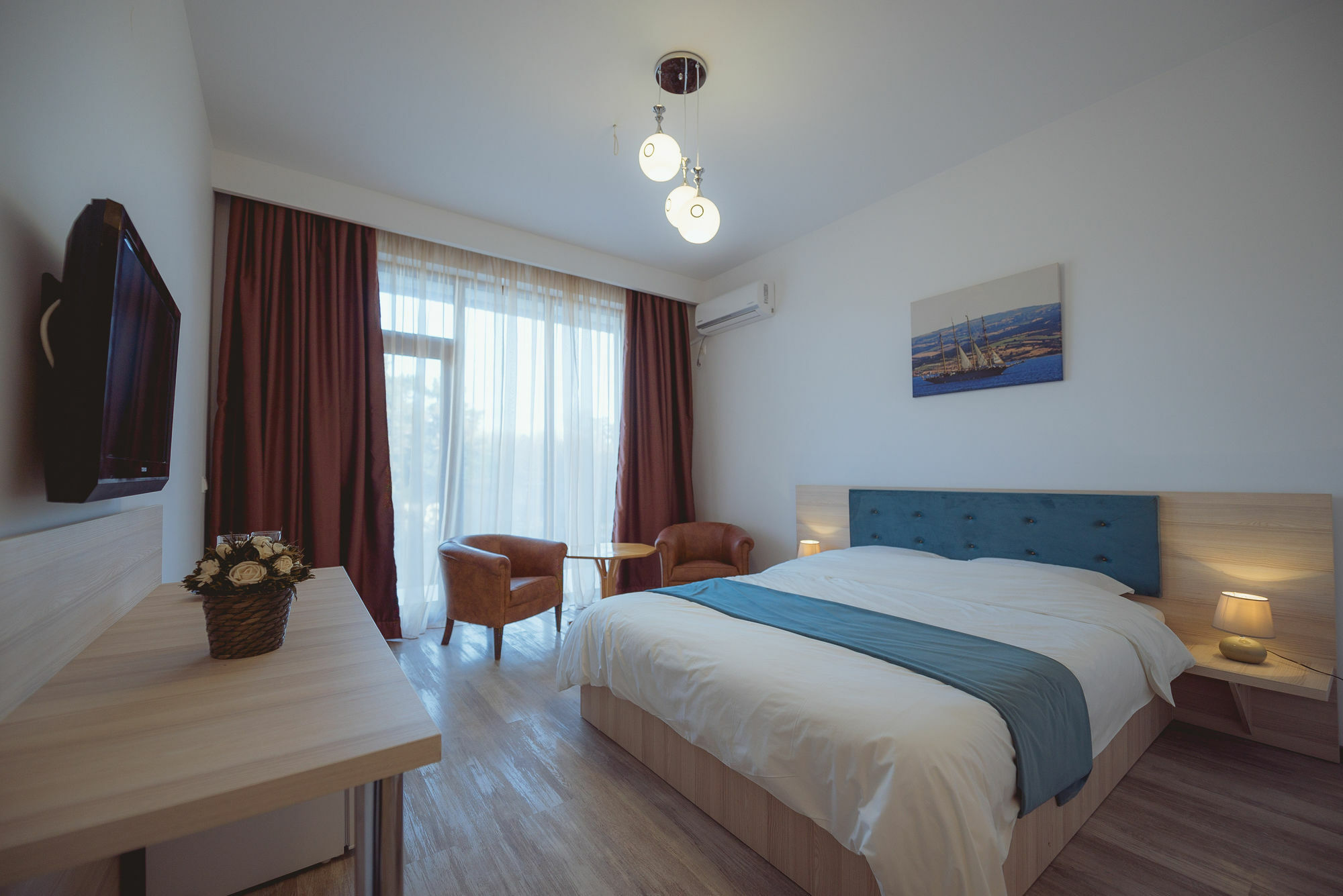 Q Hotel Нептун Екстериор снимка
