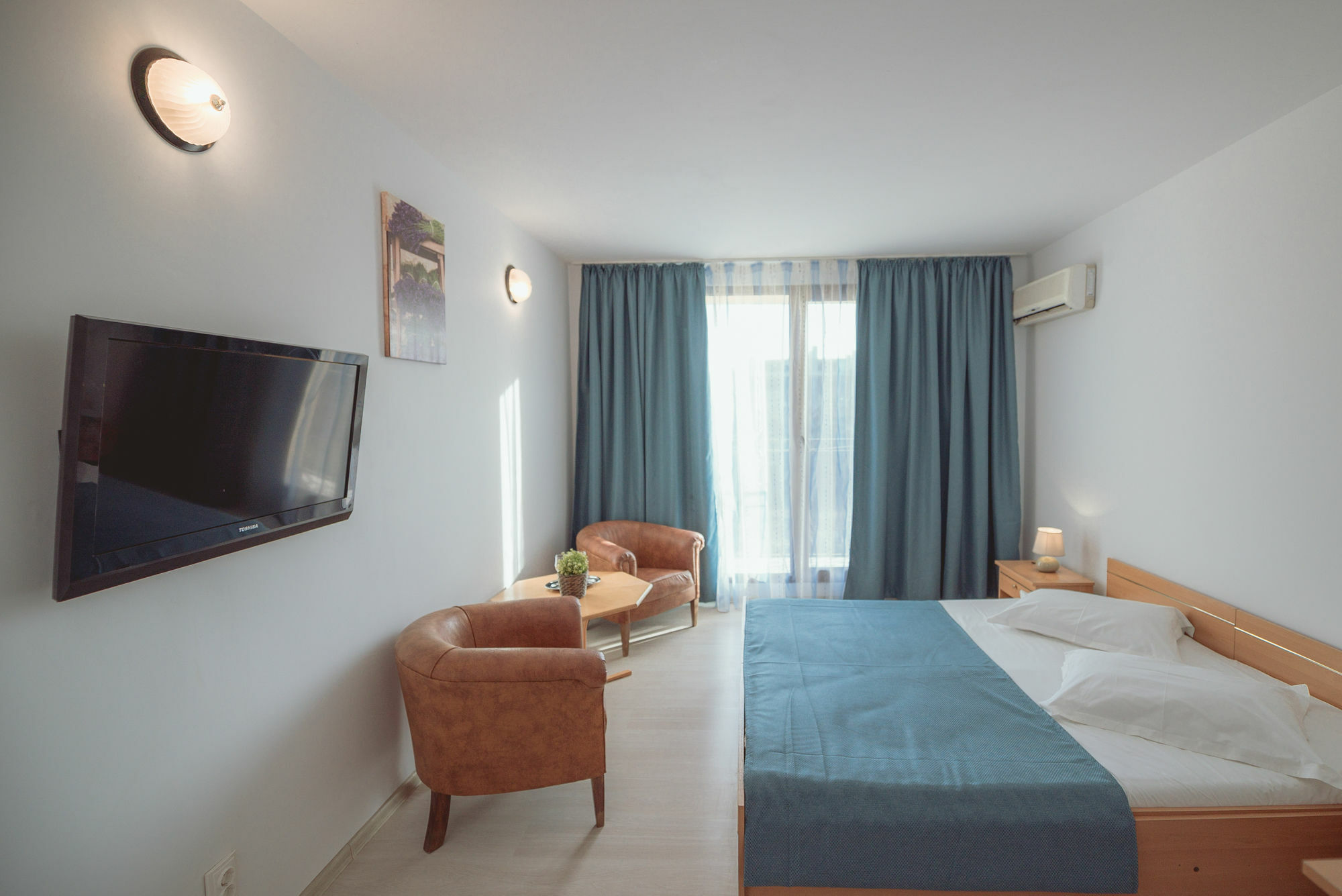 Q Hotel Нептун Екстериор снимка