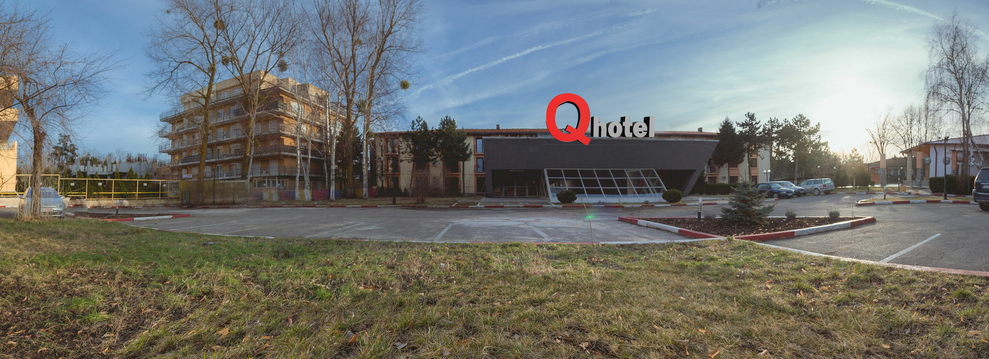 Q Hotel Нептун Екстериор снимка